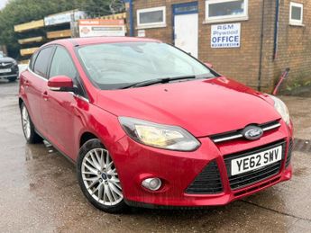 Ford Focus 1.0T EcoBoost Zetec Euro 5 (s/s) 5dr