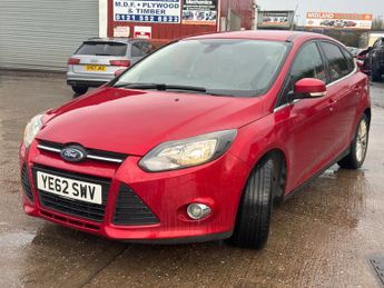 Ford Focus 1.0T EcoBoost Zetec Euro 5 (s/s) 5dr