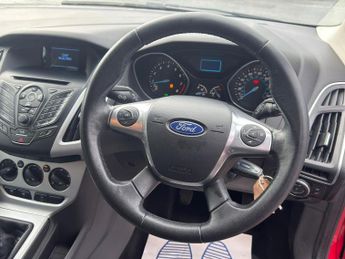 Ford Focus 1.0T EcoBoost Zetec Euro 5 (s/s) 5dr