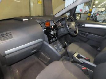 Vauxhall Zafira 1.6 16V Exclusiv Euro 5 5dr