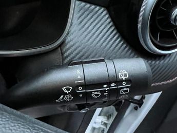 MG MG ZS 72.6kWh Trophy Long Range Auto 5dr