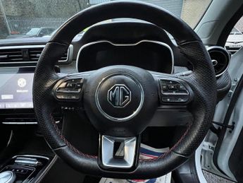 MG MG ZS 72.6kWh Trophy Long Range Auto 5dr