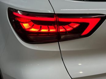 MG MG ZS 72.6kWh Trophy Long Range Auto 5dr