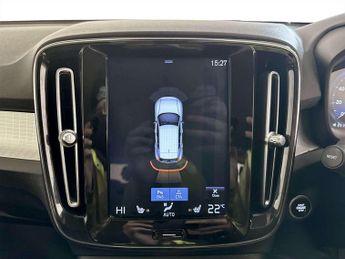 Volvo XC40 1.5 T3 Momentum Pro SUV 5dr Petrol Manual Euro 6 (s/s) (156 ps)