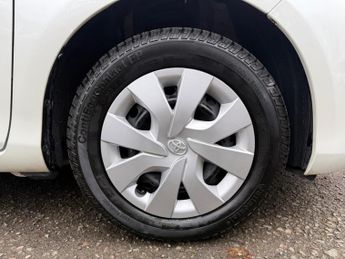 Toyota Yaris (Vitz) 1.33 Dual VVT-i Icon Multidrive S