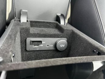 Jaguar F-PACE 2.0 D180 R-Sport Auto AWD Euro 6 (s/s) 5dr