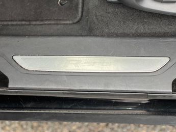 Jaguar F-PACE 2.0 D180 R-Sport Auto AWD Euro 6 (s/s) 5dr