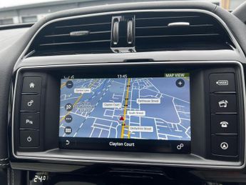 Jaguar F-PACE 2.0 D180 R-Sport Auto AWD Euro 6 (s/s) 5dr