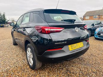 Vauxhall Grandland X 1.2 Turbo SE Auto Euro 6 (s/s) 5dr