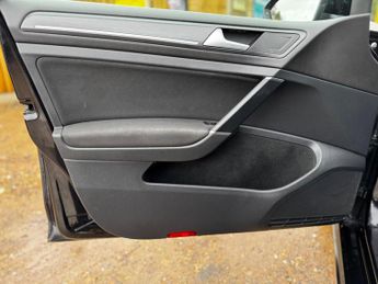 Volkswagen Golf 2.0 TDI GTD DSG Euro 6 (s/s) 5dr