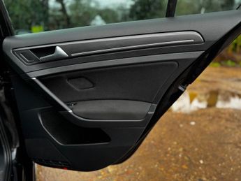 Volkswagen Golf 2.0 TDI GTD DSG Euro 6 (s/s) 5dr