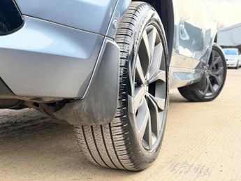 Land Rover Discovery Sport 1.5 P300e 12.2kWh R-Dynamic SE Auto 4WD Euro 6 (s/s) 5dr