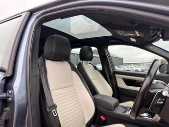 Land Rover Discovery Sport 1.5 P300e 12.2kWh R-Dynamic SE Auto 4WD Euro 6 (s/s) 5dr