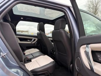 Land Rover Discovery Sport 1.5 P300e 12.2kWh R-Dynamic SE Auto 4WD Euro 6 (s/s) 5dr