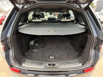 Land Rover Discovery Sport 1.5 P300e 12.2kWh R-Dynamic SE Auto 4WD Euro 6 (s/s) 5dr