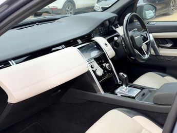 Land Rover Discovery Sport 1.5 P300e 12.2kWh R-Dynamic SE Auto 4WD Euro 6 (s/s) 5dr
