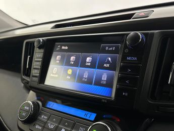 Toyota RAV4 2.5 VVT-h Icon Tech CVT Euro 6 (s/s) 5dr