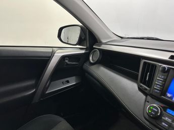 Toyota RAV4 2.5 VVT-h Icon Tech CVT Euro 6 (s/s) 5dr