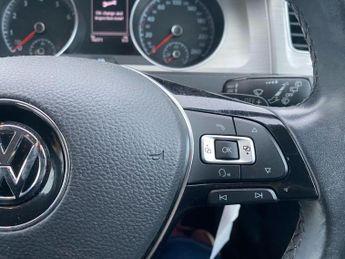 Volkswagen Golf 1.2 TSI BlueMotion Tech S Hatchback 5dr Petrol DSG Euro 5 (s/s) 