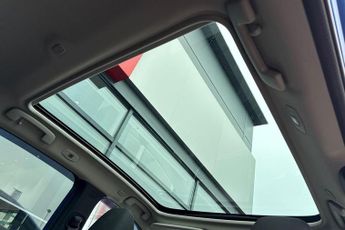 Nissan Qashqai 1.5 e-POWER (190ps) N-Connecta [Glass Roof]