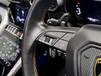 Lamborghini Urus 4.0 V8 BiTurbo SUV 5dr Petrol Auto 4WD Euro 6 (650 ps)