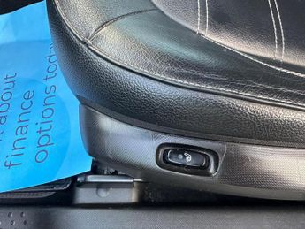 Smart fortwo 17.6kWh Edition 1 Auto 2dr (22kW Charger)