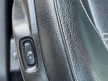 Smart fortwo 17.6kWh Edition 1 Auto 2dr (22kW Charger)