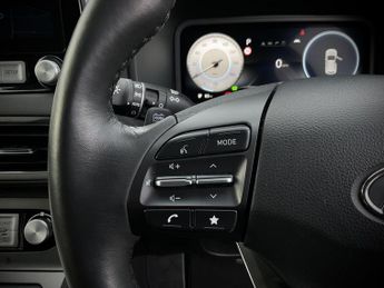 Hyundai Kona PREMIUM EV