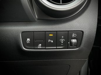 Hyundai Kona PREMIUM EV