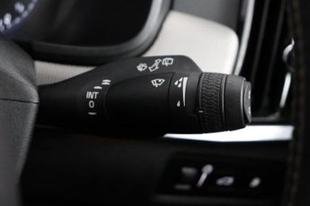 Volvo V90 2.0h T6 Recharge 11.6kWh R-Design Auto AWD Euro 6 (s/s) 5dr