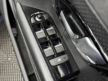 Land Rover Range Rover Evoque 2.2 SD4 Dynamic Auto 4WD Euro 5 (s/s) 5dr