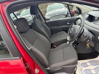 Renault Grand Modus 1.6 VVT Dynamique Auto Euro 5 5dr