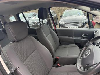 Renault Grand Modus 1.6 VVT Dynamique Auto Euro 5 5dr