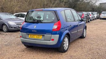 Renault Scenic 2.0 dCi Privilege 5dr