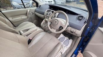 Renault Scenic 2.0 dCi Privilege 5dr