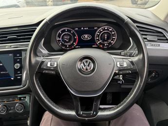 Volkswagen Tiguan 2.0 TDI SEL DSG Euro 6 (s/s) 5dr