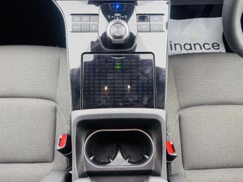 Toyota bZ4X 71.4kWh Motion Auto 5dr (11kW OBC)