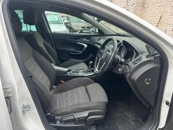 Vauxhall Insignia 2.0 CDTi ecoFLEX SRi Sports Tourer Euro 5 (s/s) 5dr