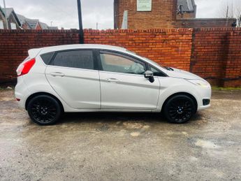 Ford Fiesta 1.6 Titanium Powershift Euro 5 5dr