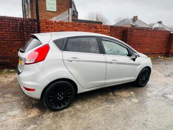 Ford Fiesta 1.6 Titanium Powershift Euro 5 5dr