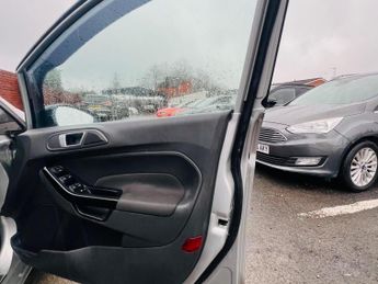 Ford Fiesta 1.6 Titanium Powershift Euro 5 5dr