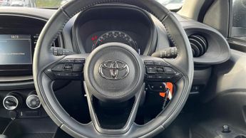Toyota Aygo X 1.0 VVT-i Pure x-shift Euro 6 (s/s) 5dr