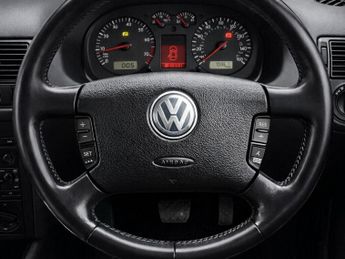 Volkswagen Golf 1.6 SE 5dr