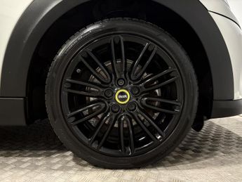MINI Electric Hatch Cooper SE 32.6kWh Level 2 Auto 3dr