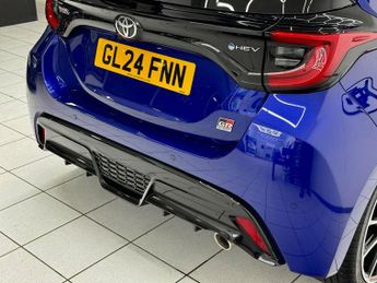 Toyota Yaris 1.5 VVT-h GR SPORT E-CVT Euro 6 (s/s) 5dr