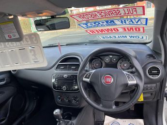 Fiat Punto 1.2 Easy Manual Euro 5 3dr