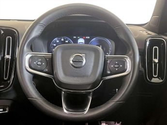 Volvo XC40 1.5h T5 Twin Engine Recharge 10.7kWh R-Design SUV 5dr Petrol Plu