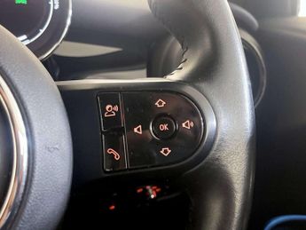 MINI Electric Hatch Cooper SE 32.6kWh Level 2 Hatchback 3dr Electric Auto (184 ps)