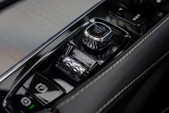 Volvo XC90 2.0 B5 MHEV R-Design Pro Auto 4WD Euro 6 (s/s) 5dr