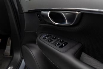 Volvo XC90 2.0 B5 MHEV R-Design Pro Auto 4WD Euro 6 (s/s) 5dr